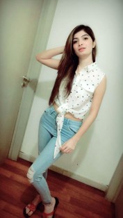 Aisha Teen +971581445757